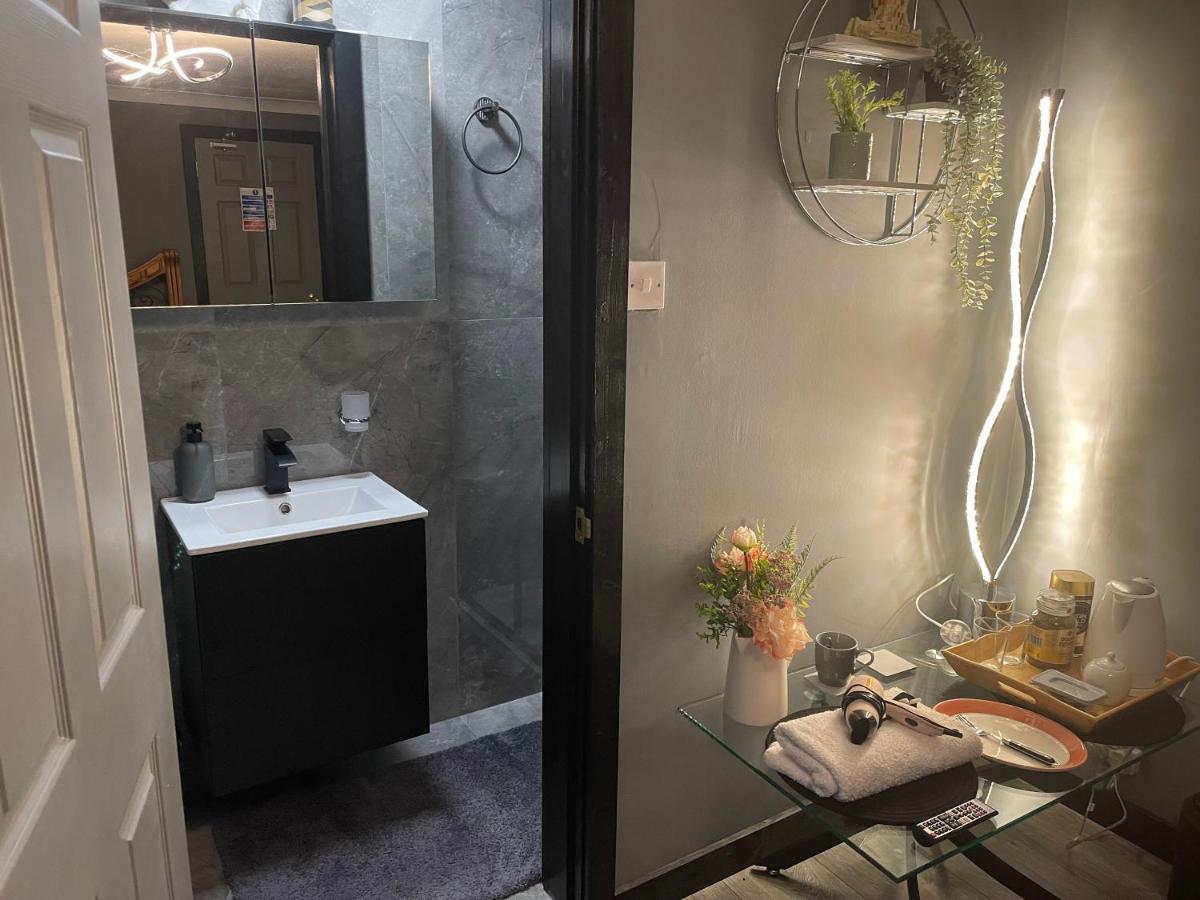קרואולי Da Vinci Guest House & Guest Parking, A Real Gem מראה חיצוני תמונה
