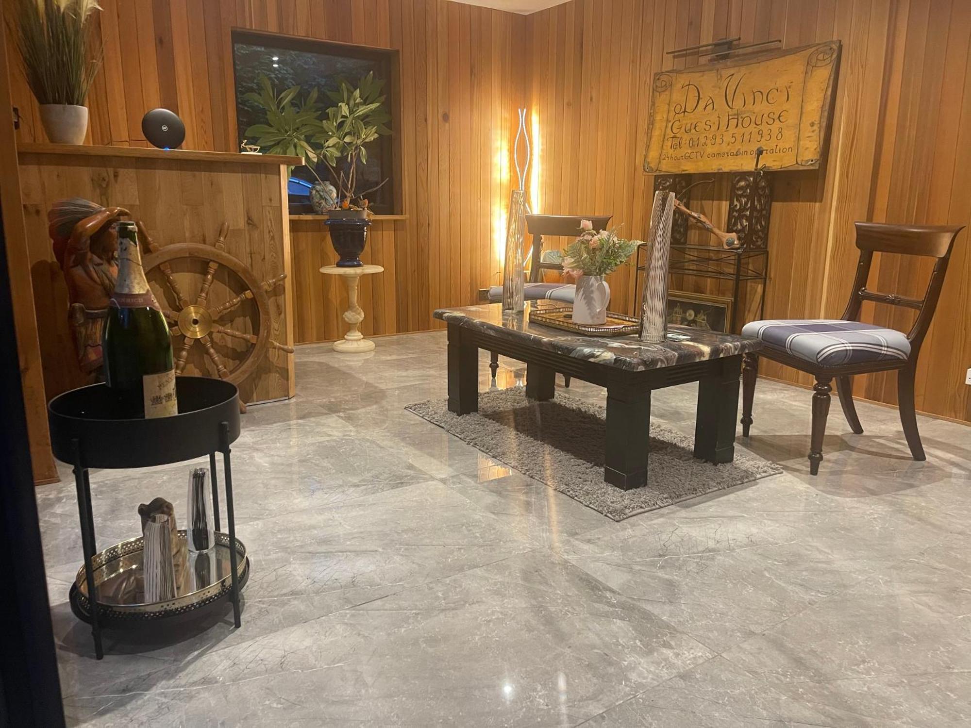 קרואולי Da Vinci Guest House & Guest Parking, A Real Gem מראה חיצוני תמונה